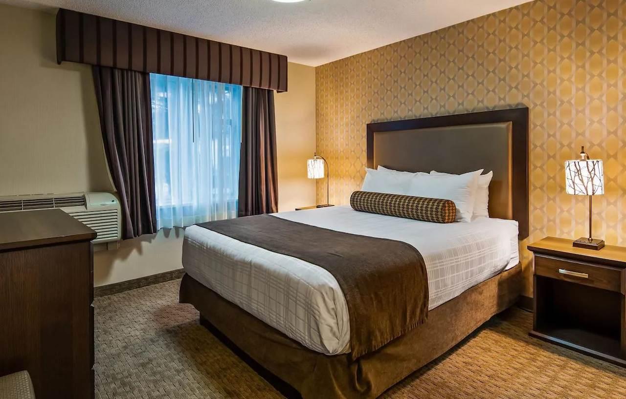 Best Western Plus Country Meadows Inn Aldergrove Екстериор снимка