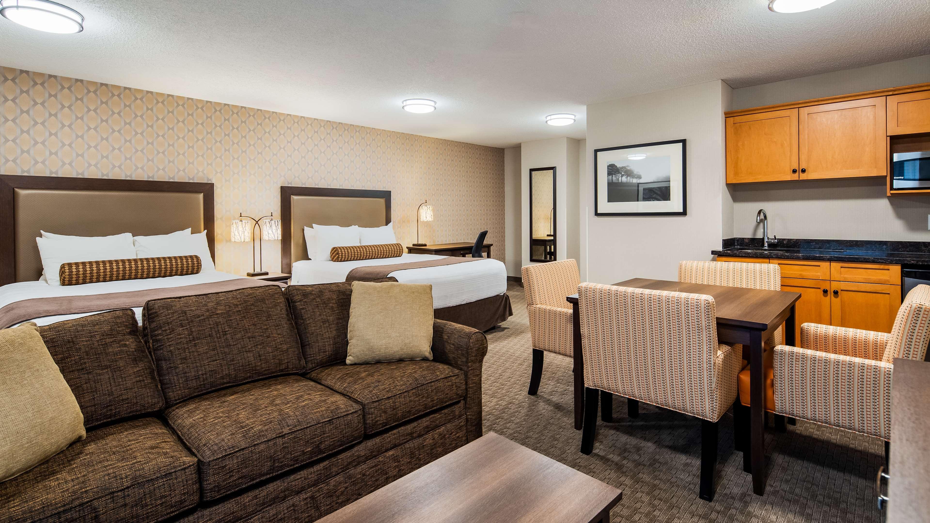 Best Western Plus Country Meadows Inn Aldergrove Екстериор снимка
