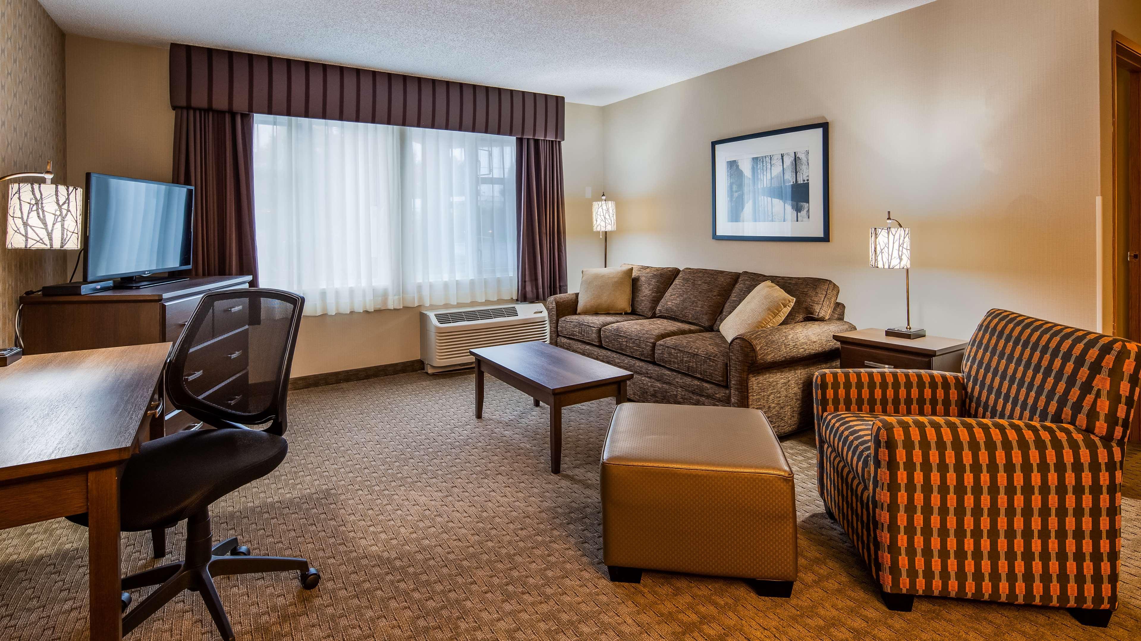 Best Western Plus Country Meadows Inn Aldergrove Екстериор снимка