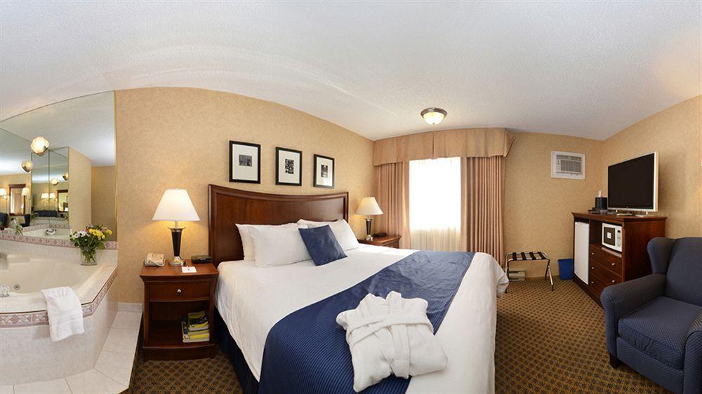 Best Western Plus Country Meadows Inn Aldergrove Екстериор снимка