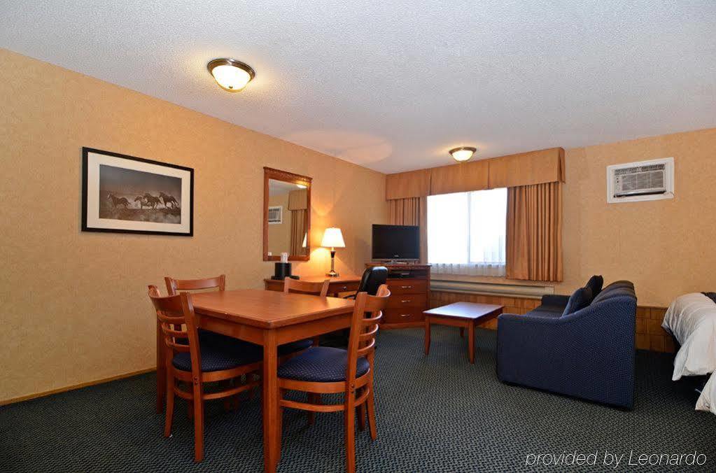 Best Western Plus Country Meadows Inn Aldergrove Екстериор снимка