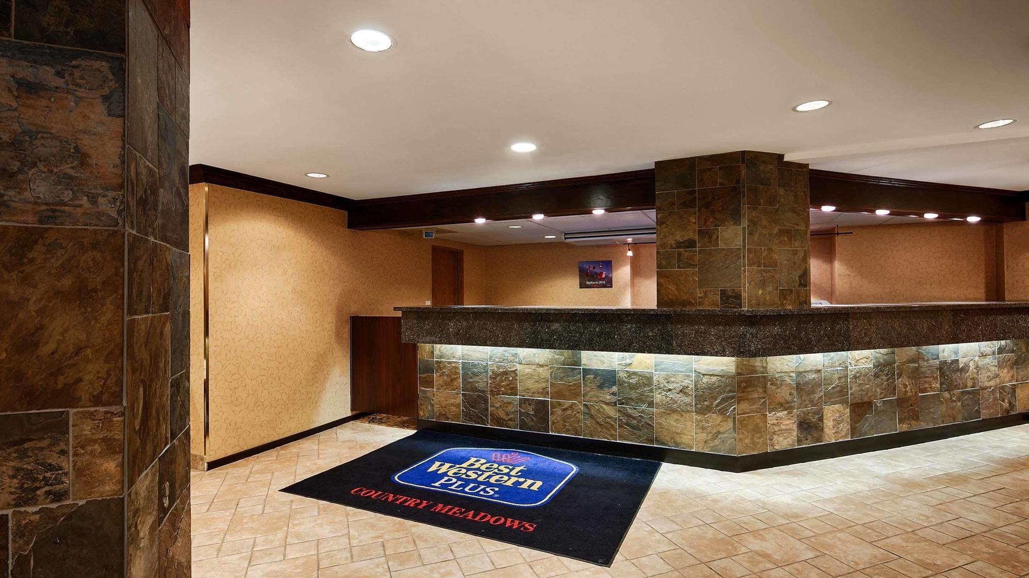 Best Western Plus Country Meadows Inn Aldergrove Екстериор снимка